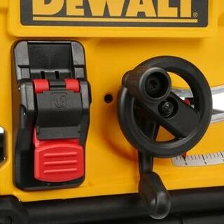 DEWALT 15 Amp Corded 10 in Job Site Table Saw With Rolling Stand – DWE7491RS