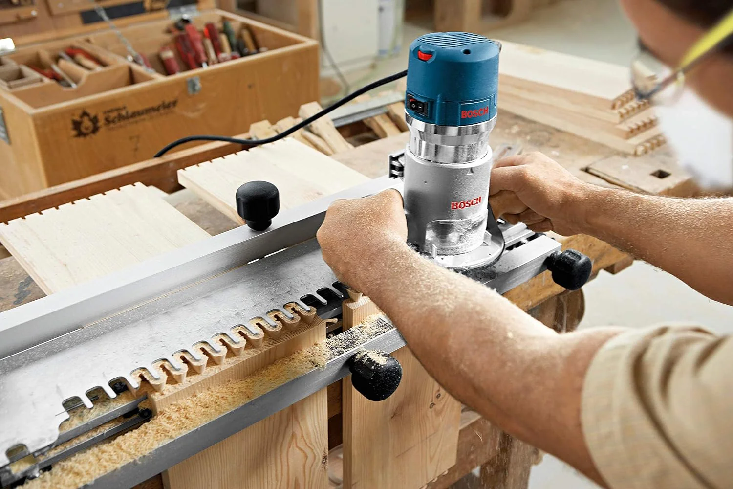 1617EVSPK Wood 12 Amp Router Tool Combo Kit – 2.25 Horsepower Plunge Router & Fixed Base with a Variable Speed